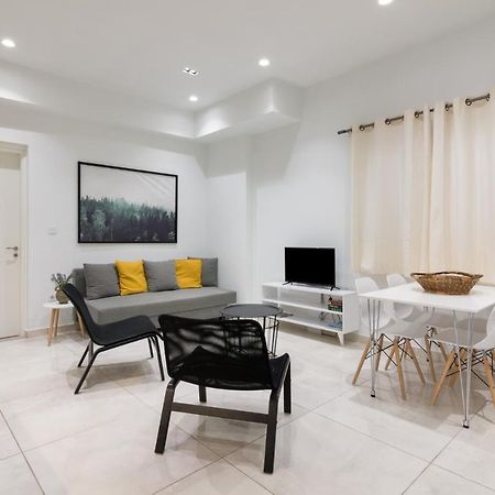 Classic One Bedroom Apartment B Афины Экстерьер фото